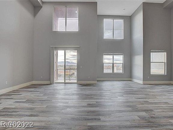 5th image of 32 E Serene Ave