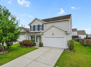 102 Cherry Laurel Ln, Goose Creek, SC 29445