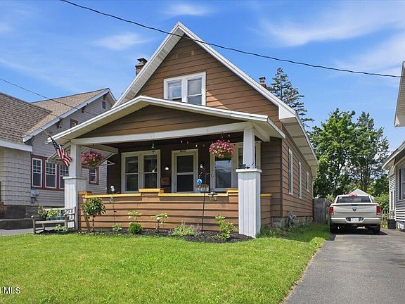 3rd image of 1155 Sumner Avenue