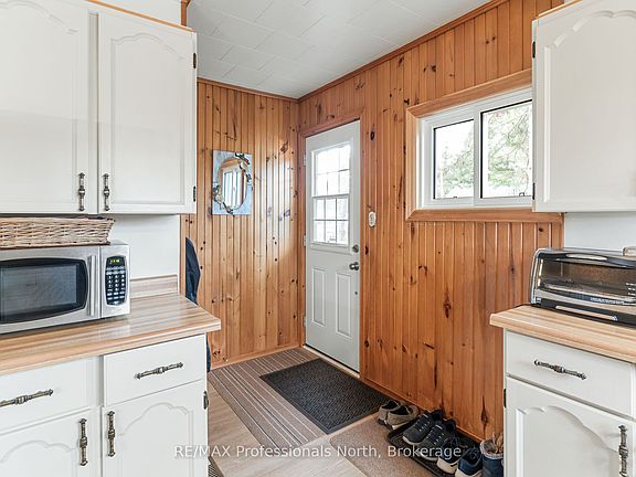 5th image of 2195 Loop Rd