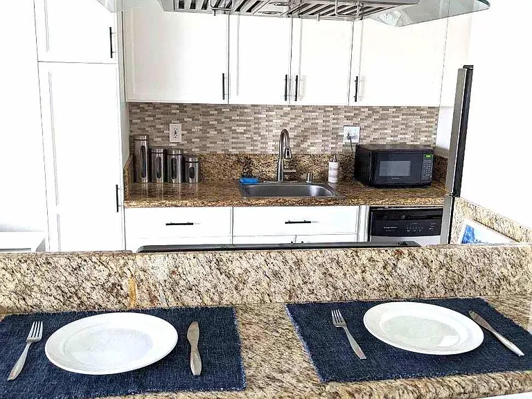 2411 Prospect Ave #215 — Photo 8