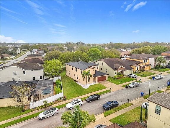 2nd image of 319 ARBOR POINTE AVENUE
