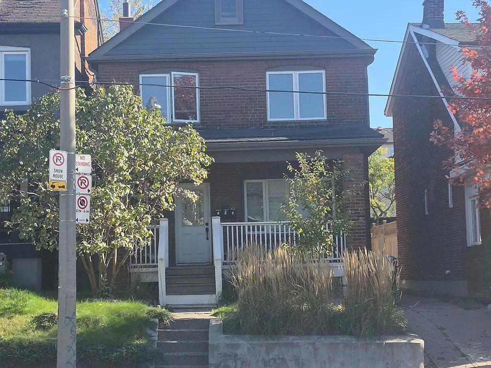 1575 Dufferin St #LOWER