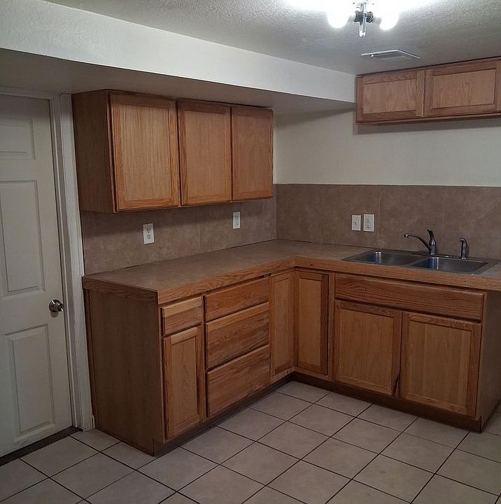 2nd image of 1024 19th Ave