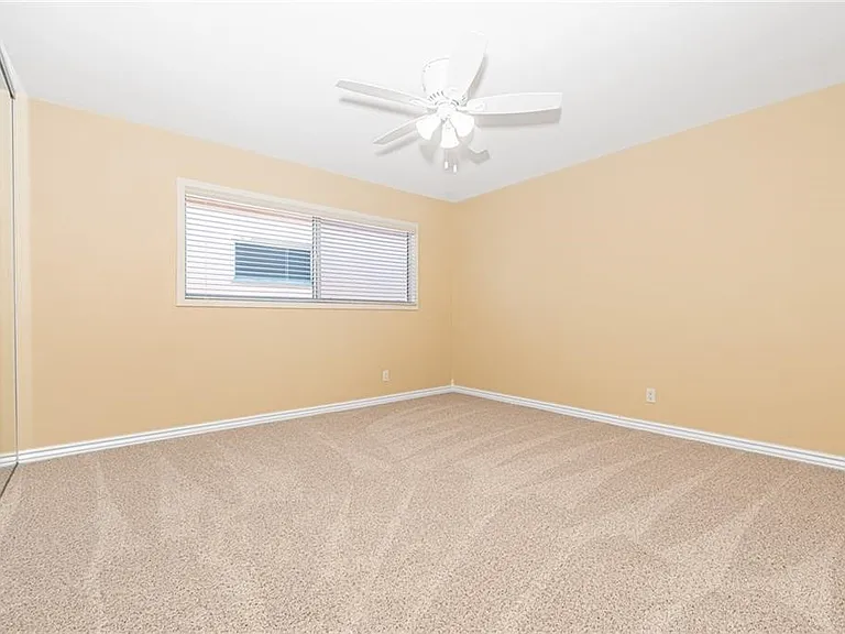 1808 W Balboa Blvd #B — Photo 24