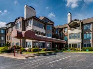 5058 Hunting Hills Sq, Roanoke, VA 24018