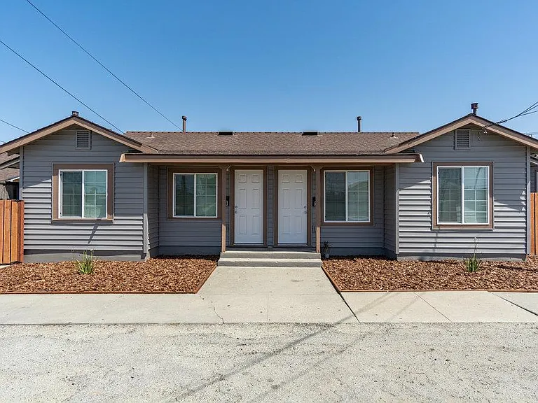 11421 Pajaro St #8 — Photo 2