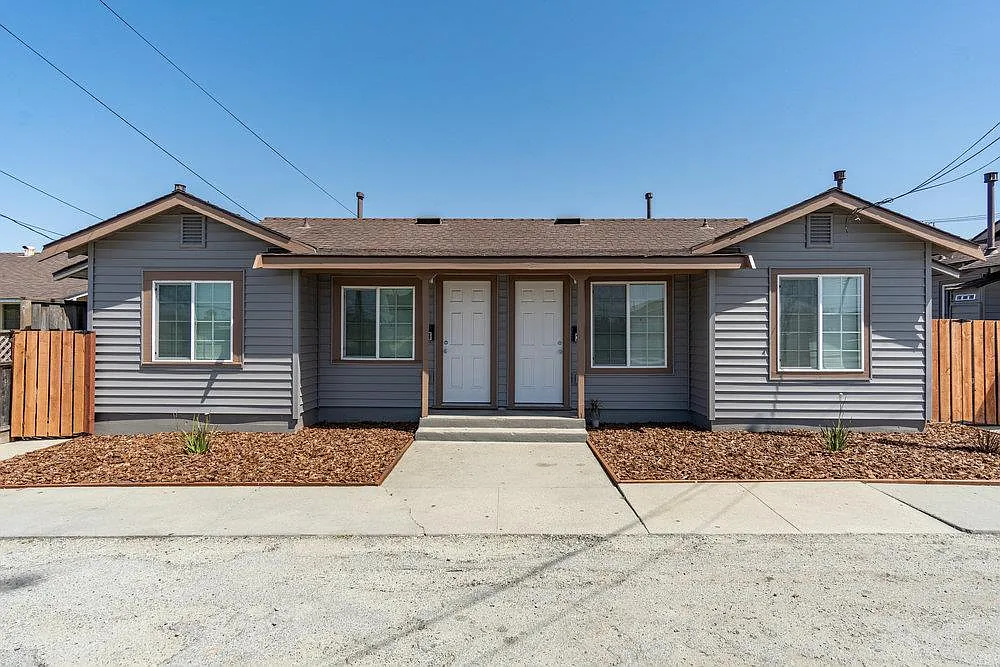 Building Photo - 11421 Pajaro St #8