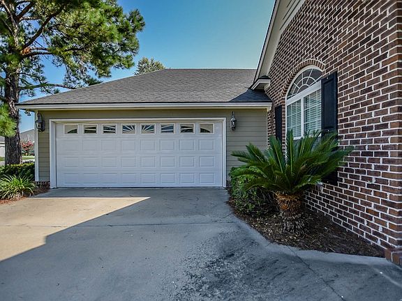 3rd image of 4017 Emerson Way