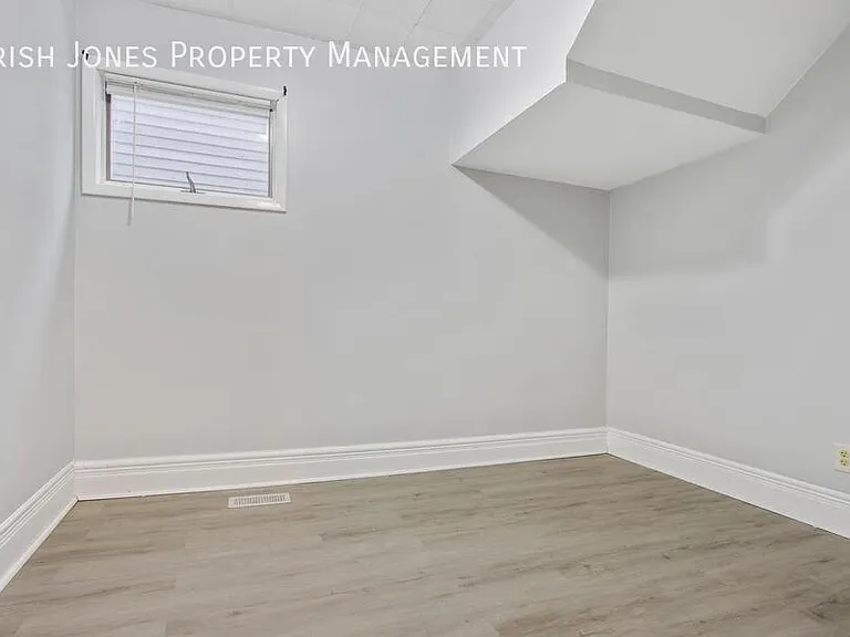 50 Ryan St #1 — Photo 15
