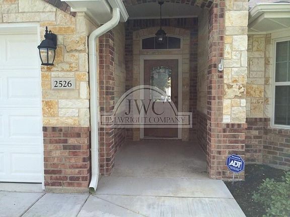 4th image of 2526 Jackson Dr