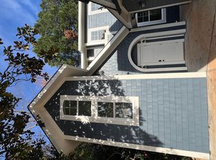 567 Scaleybark Rd, Charlotte, NC 28209