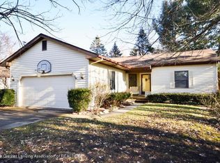 410 Manchester Dr, Dewitt, MI 48820