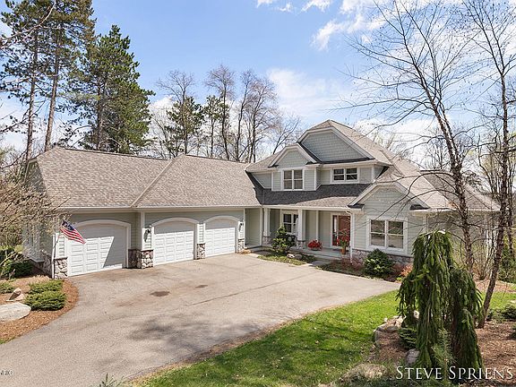 2nd image of 2900 Overlook Summit Dr SE #10