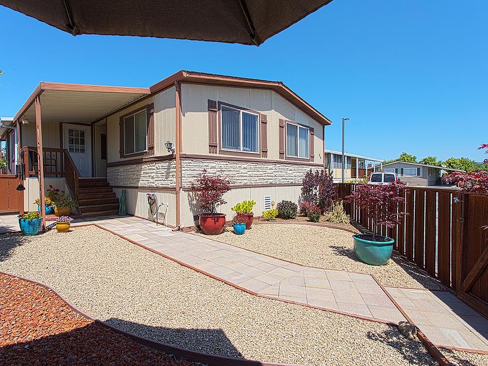 1st image of 39 Engracia Dr #39