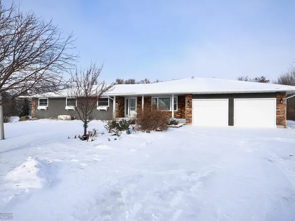 4558 Adams Dr N, Reiles Acres, ND 58102