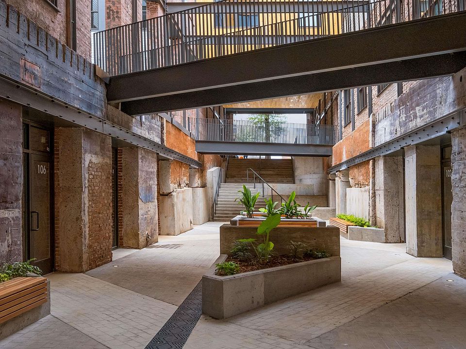 2nd image of 2212 Morris Ave #213