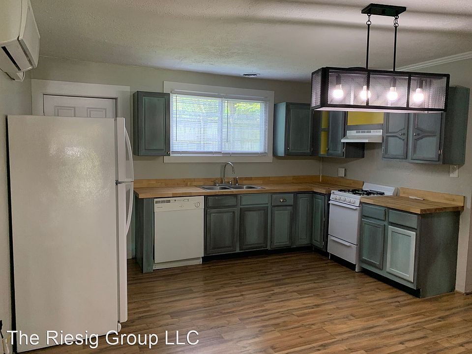 1st image of 550 Smith St APT 5