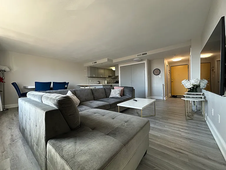 4600 Duke St #517 — Photo 6