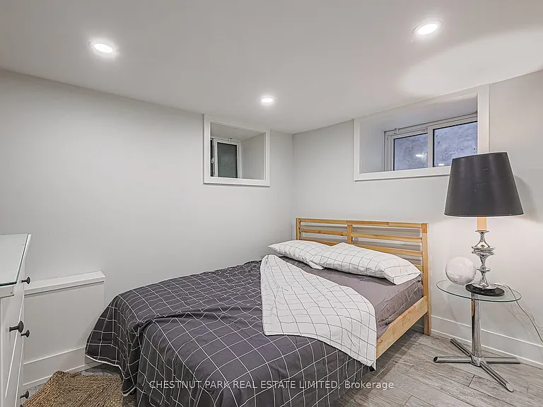 95 Parkside Dr #REAR — Photo 18