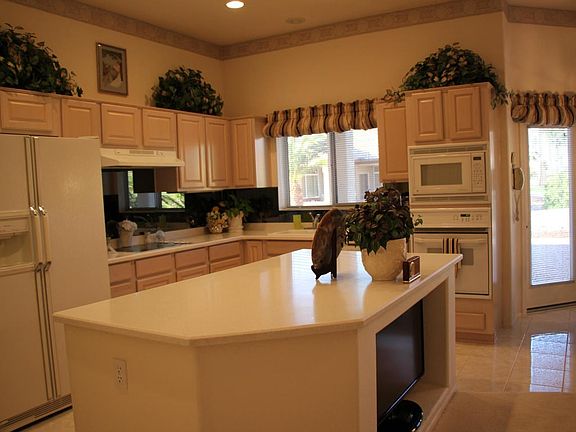 2nd image of 12913 W Broken Arrow Dr