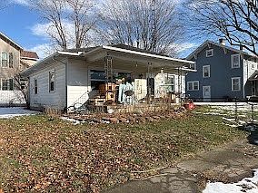 2nd image of 205 Ash St
