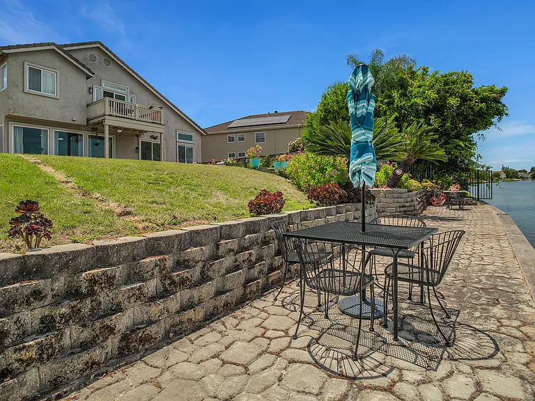 3437 Mesa Verde Cir — Photo 43
