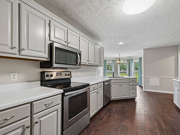 3rd image of 113 Mabry Dr