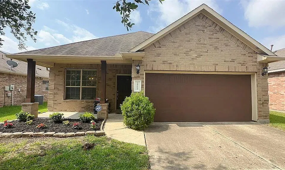 18219 Redoak Manor Ln