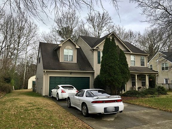 3rd image of 6742 Burbage Lake Cir