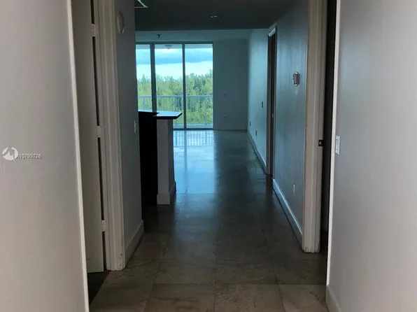 15051 Royal Oaks Ln APT 802, North Miami, FL 33181