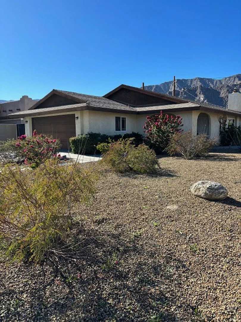 Low in La Quinta Cove — Photo 3