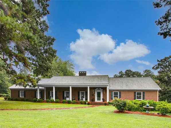 819 Worth St, Asheboro, NC 27203