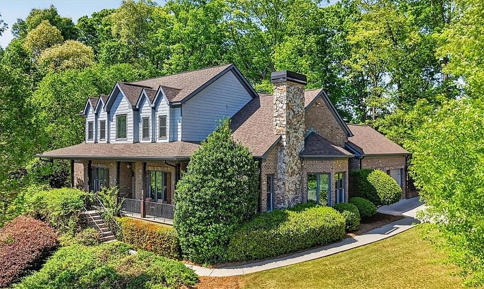 1st image of 300 Arbor Green Ln