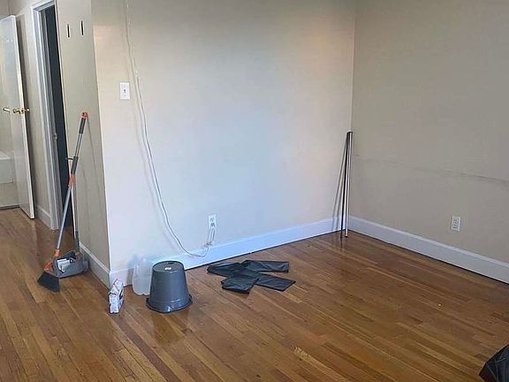 2nd image of 49 St Nicholas Ave APT 4C