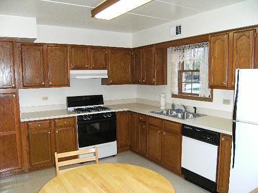 2nd image of 6815 Hickory St APT 1