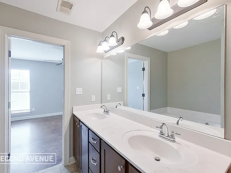 8723 Smith Ranch Dr — Photo 12