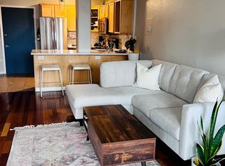 909 Logan St APT 3I, Denver, CO 80203
