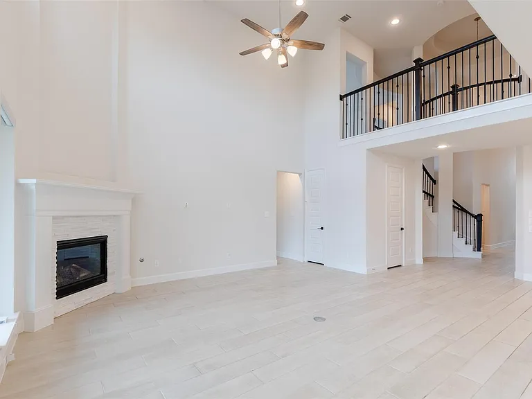 3114 Swift Way — Photo 11