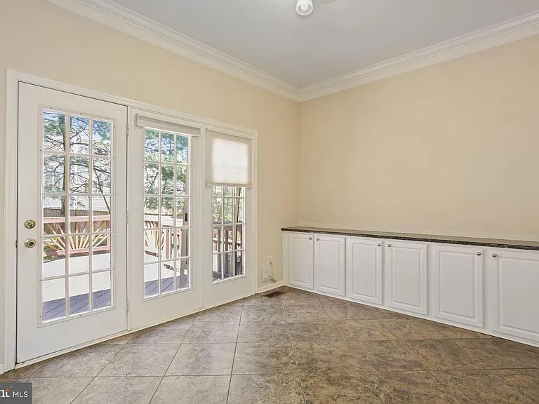 4002 Rosemeade Dr — Photo 6