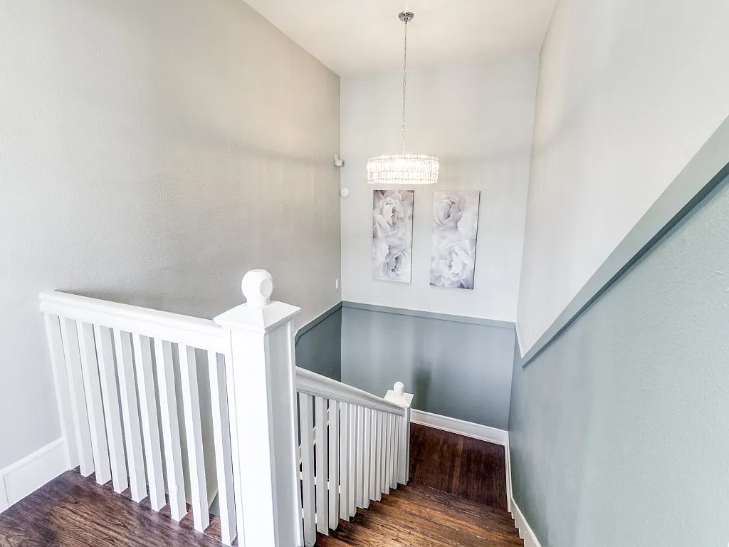 1 bed, 924 sqft, $1,450 — Photo 2