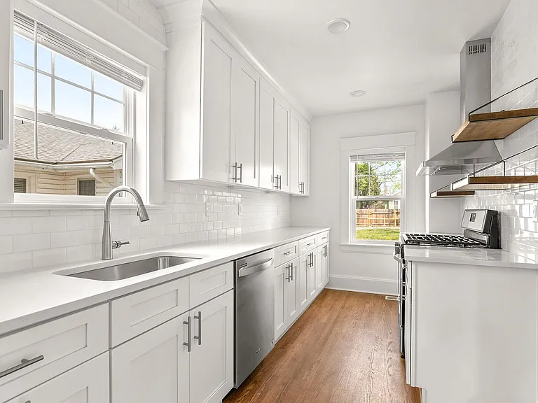 617 E Delmar St — Photo 12