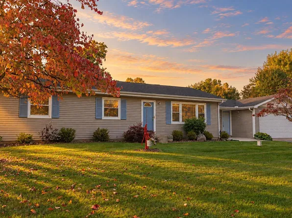 28783 Sarabyn St, Dowagiac, MI 49047