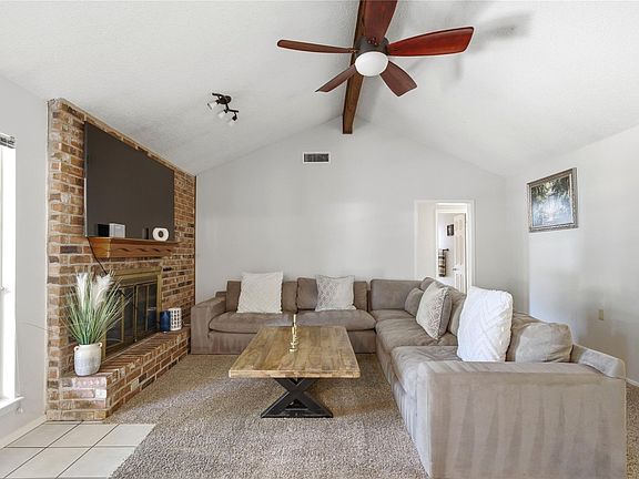 4th image of 13319 Water Oak Ln