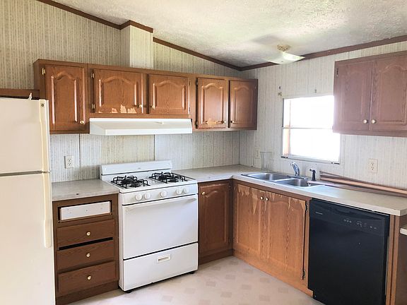 4th image of 618 S Hall St