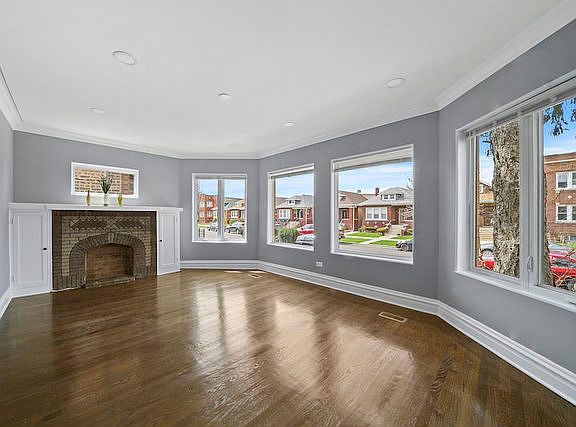 3rd image of 6605 S Richmond St