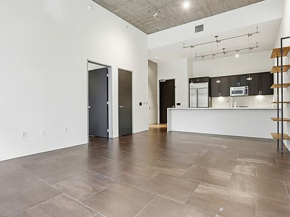 4th image of 1494 Union St Unit 107