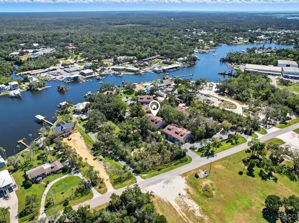 5152 S Swiftwater Way, Homosassa, FL 34448