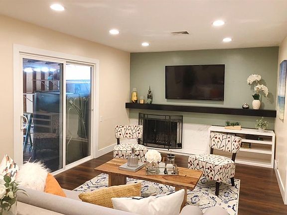 4th image of 3282 Trebol Ln