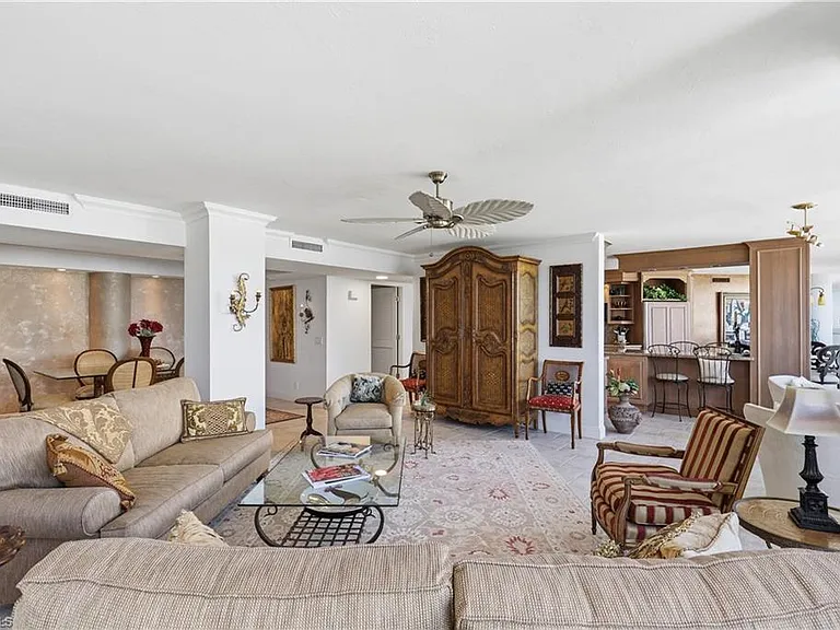 4041 Gulf Shore Blvd N #1007 — Photo 12